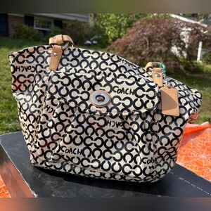 Coach Leah Op Art C Shoulder Bag